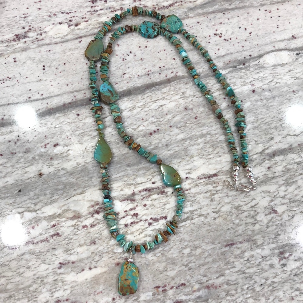 New Turquoise rock necklace